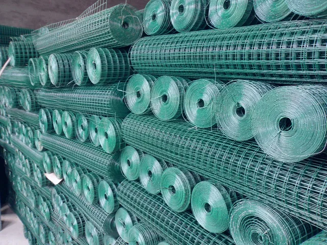 Green welded square mesh