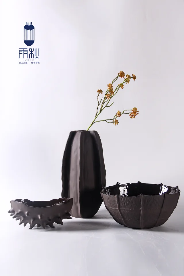 High temperature decorative porcelain vase