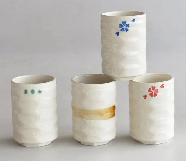 Ceramic tea cup with hand painting Jaapan style