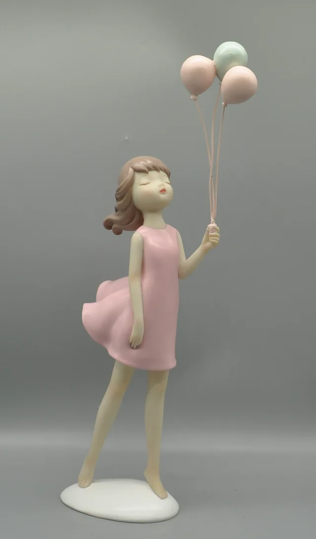 Polyresin Lovely Girl