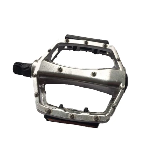 2021 New Anti-slip Aluminum Alloy Bicycle Pedal Custom MTB Pedals Factory Direct Selling Flat Platform Pedals