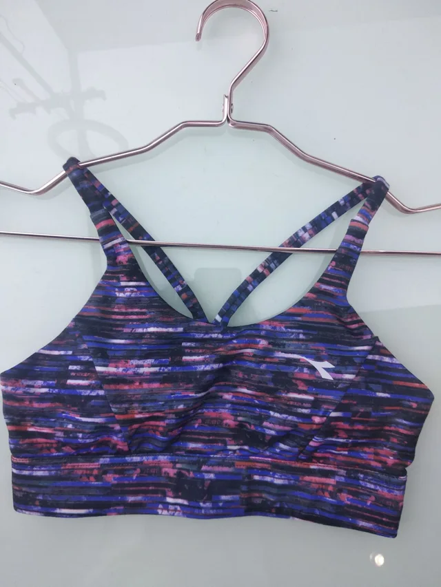 Women yoga wear sports bra fitness running