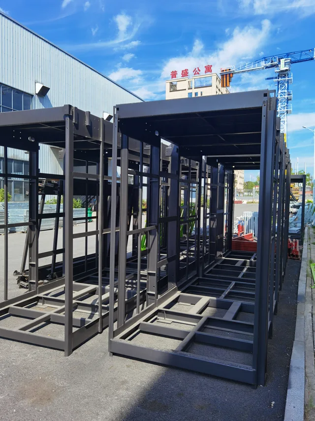 Construction hoist SC1000