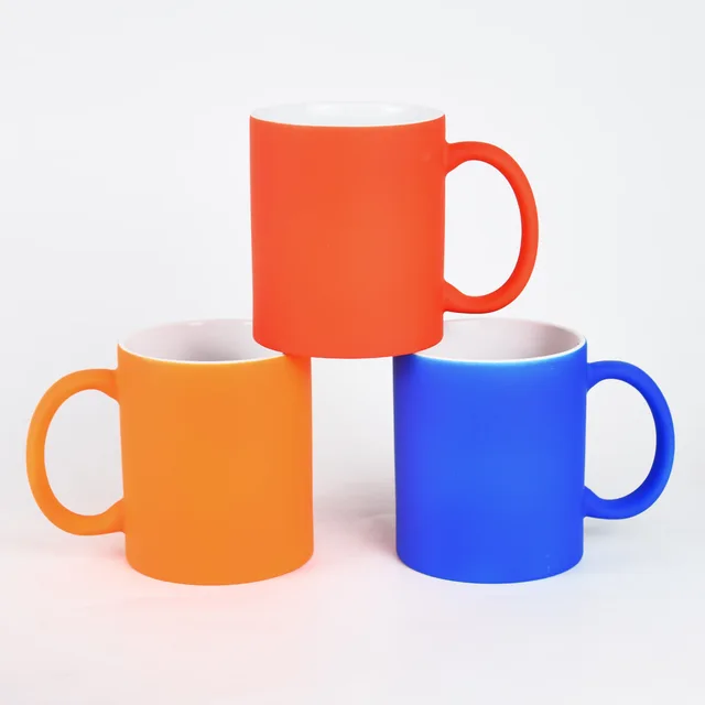 11oz coffee mug with coating outside
