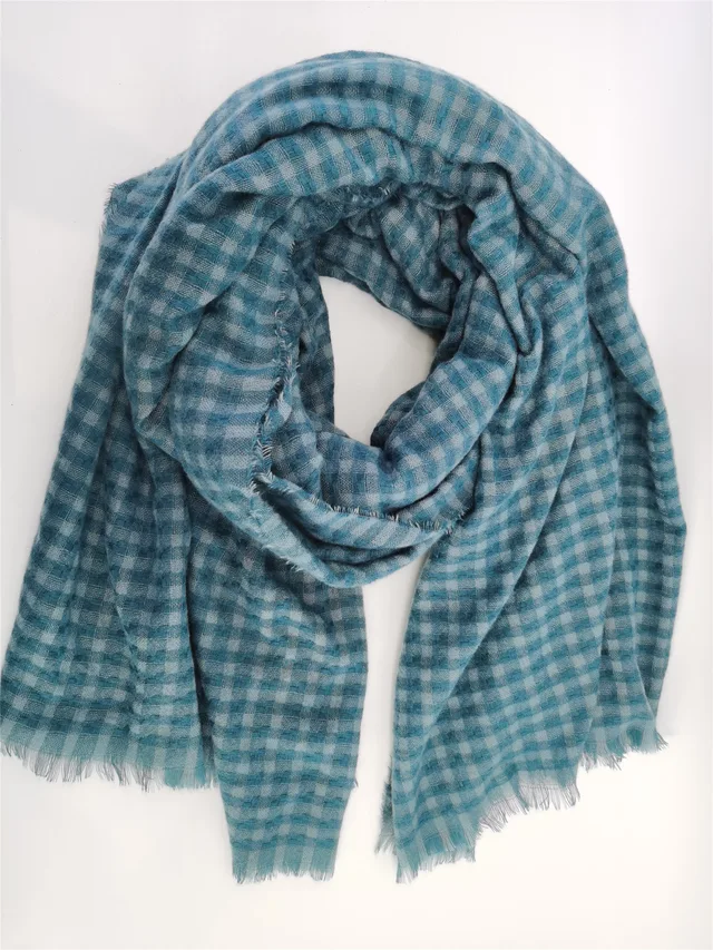 Ladies' woven scarf