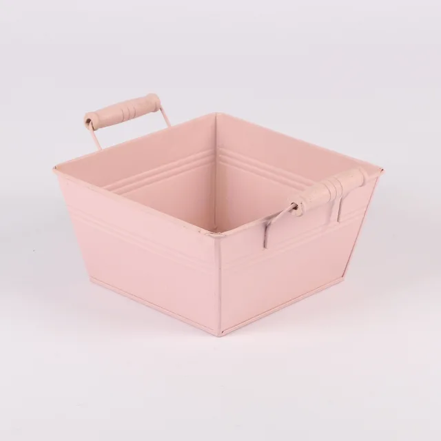 Metal flower pot