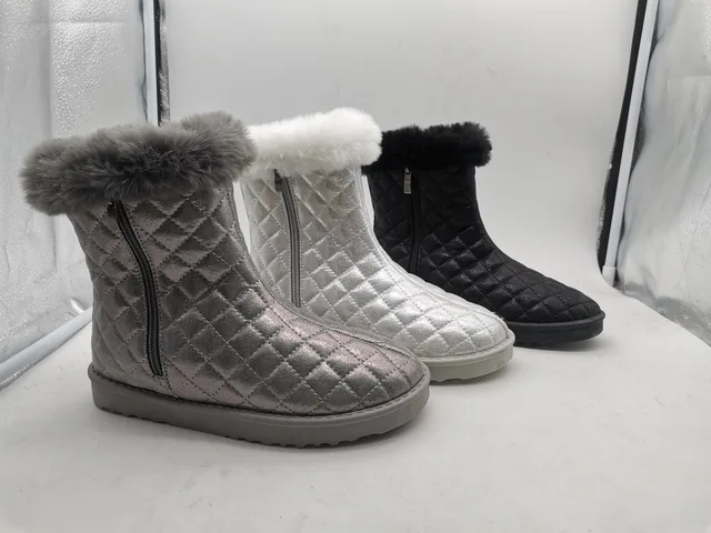 Ladies snow boots