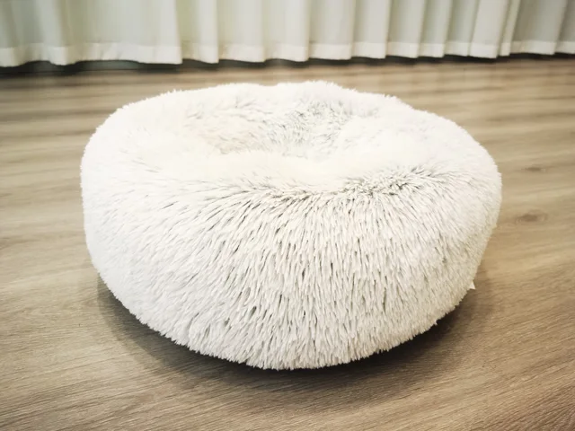 Long Shag Pet Bed