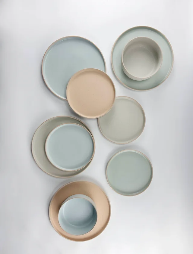 HAOMEI PORCELAIN Nordic style standing edge round active glaze tableware