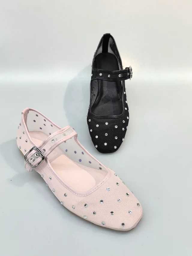 Mesh flat shoes
