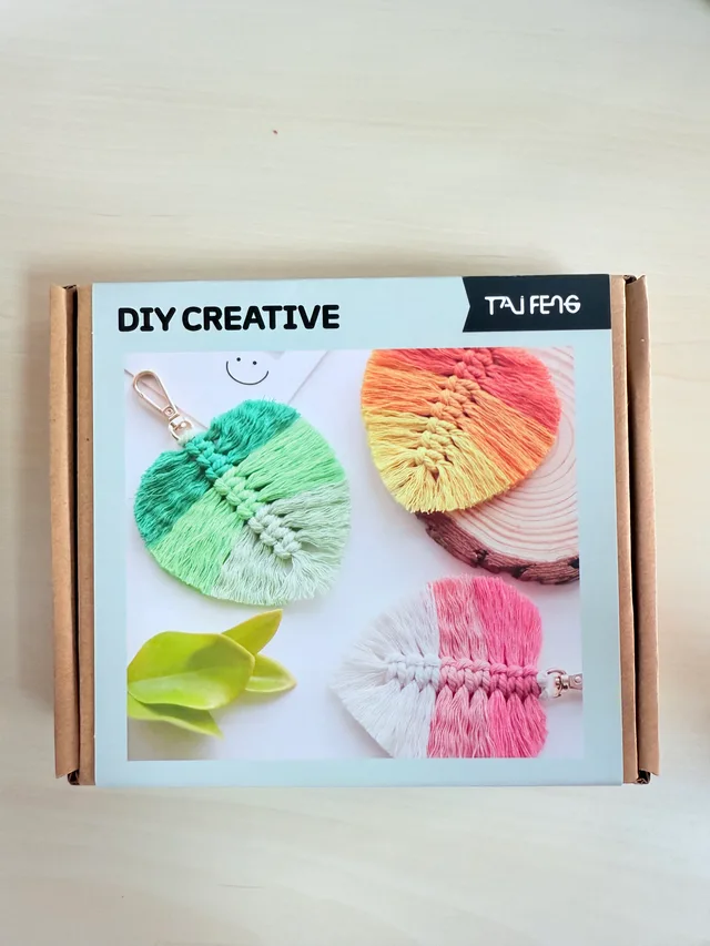 DIY string creative with key chain, key chain， ornaments with key chain