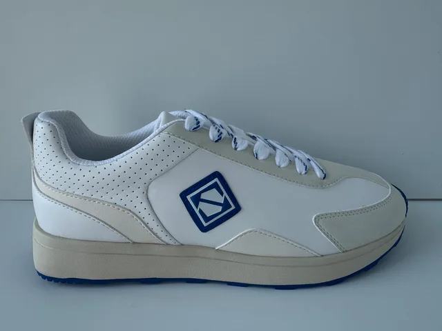 Sports Shoes