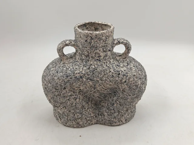 GRS Recycled paper mache paper pulp vase